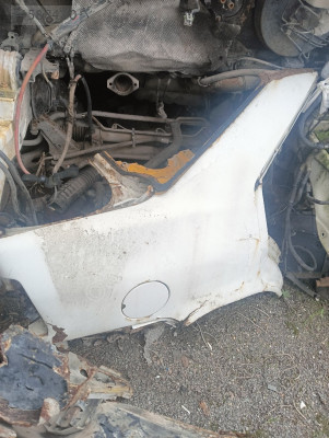 Renault 19 sağ arka çamurluk