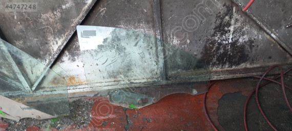 Mazda lantis kapı camları