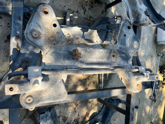 CİTROEN C2 MOTOR ALT TRAVERSİ
