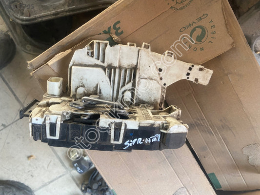 Mercedes sprinter kapı kilidi