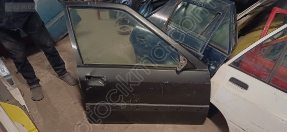 RENAULT 21 R21 SAĞ ÖN KAPI