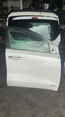 KİA SPORTAGE SAĞ ÖN KAPI