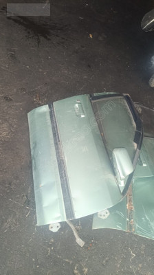 Mazda 323 kapilar