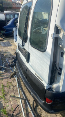 RENAULT KANGOO SAĞ BAGAJ KAPAĞI