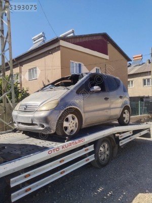 Mercedes A160  sol arka kapı