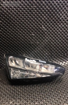 SKODA SCALA SAĞ FAR