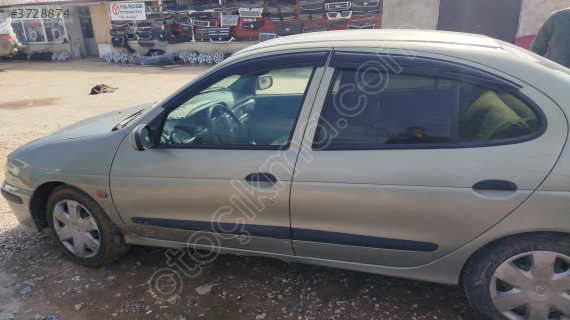 Megane 1 sol arka kapı