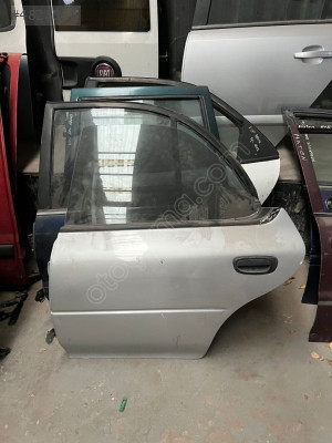 SUBARU İMPREZA SOL ARKA KAPI MERT OTO