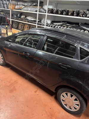 FORD FIESTA SOL ARKA KAPI 2009 2016 ARASI