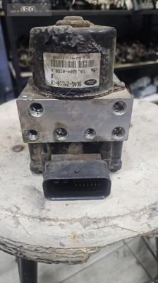 98AG-2M110-CA  Ford Focus 1 ABS beyni