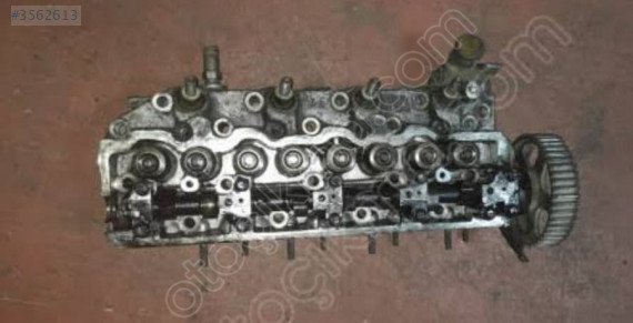 Mitsubishi L300 SİLİNDİR KAPAĞI