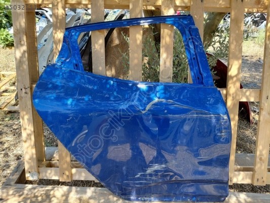 RENAULT CLİO 5 SAĞ ARKA KAPI