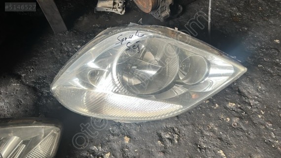MERCEDES SPRİNTER SAĞ FAR