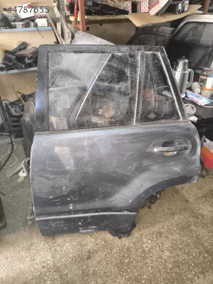 Suzuki grand vitara sol arka kapı