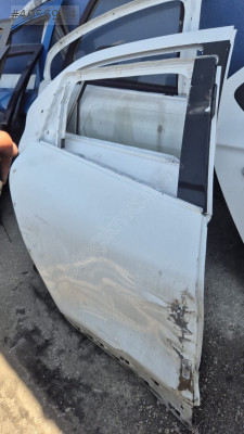 RENAULT CLİO SAĞ ARKA KAPİ