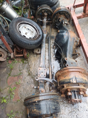ISUZU NKR ÖN DİNGİL