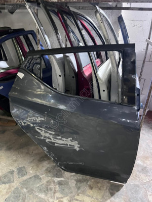 Nissan Micra K14 Sağ Arrka Kapı