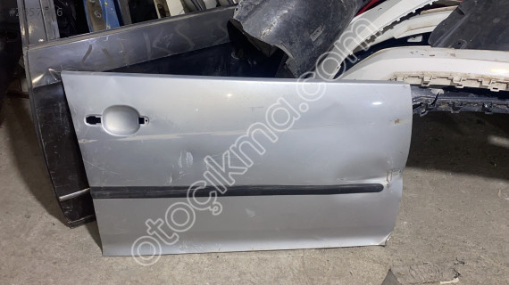 VOLKSWAGEN GOLF 5 SAĞ ÖN KAPI SAÇI
