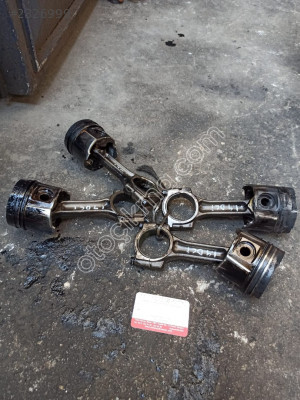SUZUKİ VİTARA 1.9 PİSTON KOLU