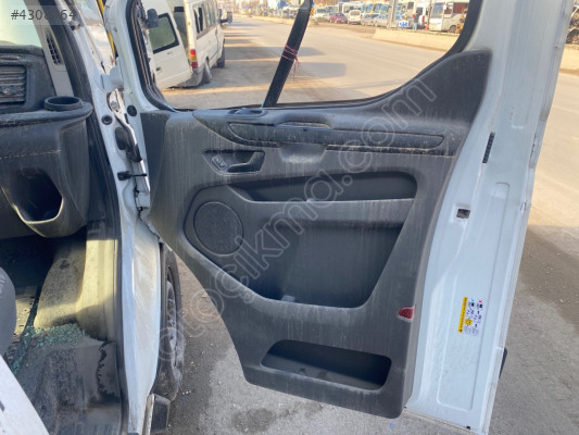 FORD TRANSİT CUSTOM ÇIKMA KAPI DÖŞEMESİ