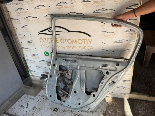 RENAULT MEGANE 2 SAĞ ARKA KAPI KİLİDİ 03-08 MODEL