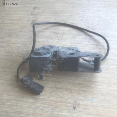 Volkswagen Caddy kaput kilidi