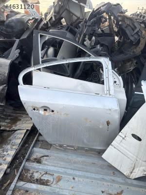 Renault fluence sağ arka kapı