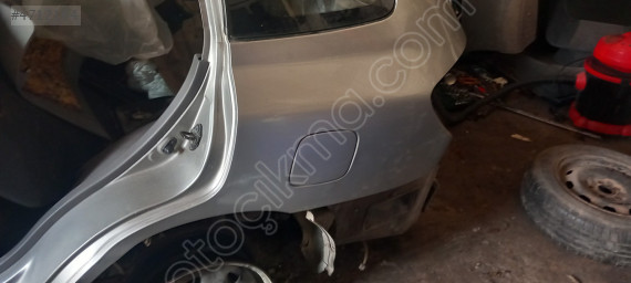 Kia rio station wagon sol arka çamurluk