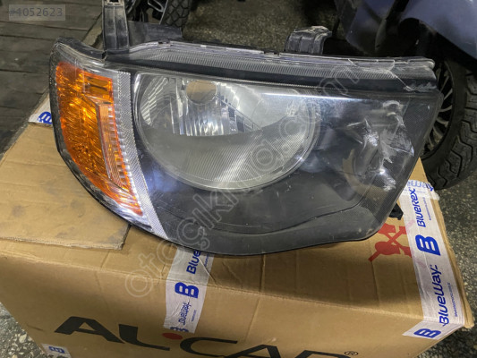 L200 sağ far