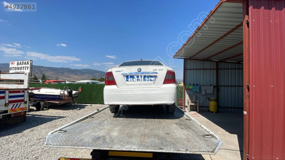 Geely Echo bagaj kapağı