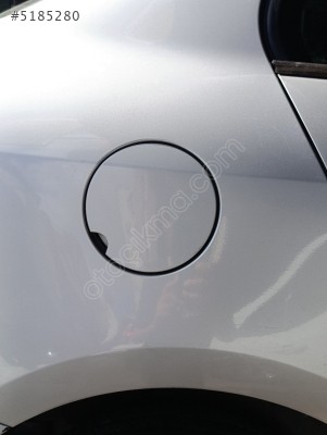 Renault Fluence Depo Kapağı