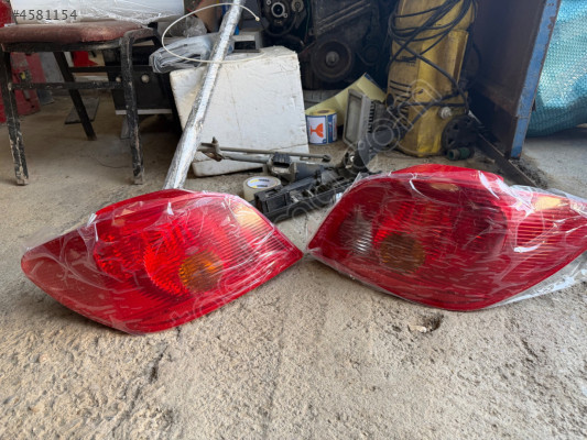Peugeot 307 sağ arka stop lambası