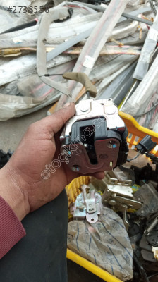 nissan Qashqai sol arka kapı kilidi