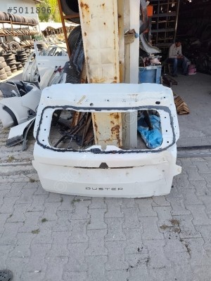 Renault Duster arka bagaj kapağı 2025 2026