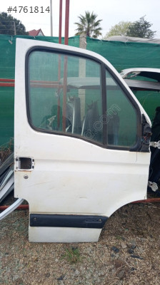 Renault master 2 sağ ön kapı