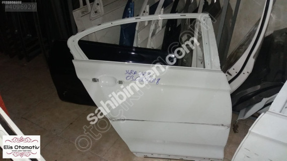 VOLKSWAGEN PASSAT B8 SAĞ ARKA KAPI 2015-2020