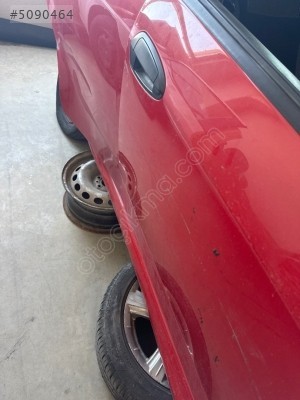 Fiat punto sağ ön kapı çamı