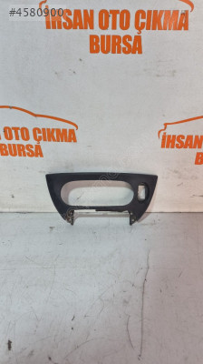 Megane 1 klima kontrol panel çerçevesi