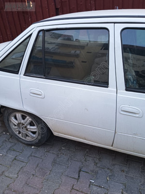 Daewoo nexia sağ arka kapı
