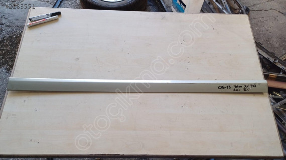 2005-2013 volvo xc70 sol ön kapı bandı