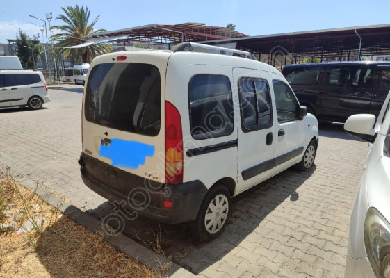 Renault Kangoo bagaj kapağı