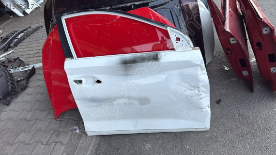 Hyundai i20 sağ ön kapı