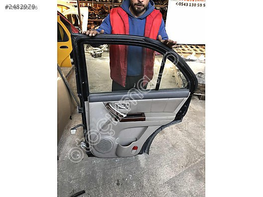 Kia Sorento İçin Sağ Arka Kapı - Oto Çıkma Parçaları