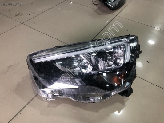 OPEL COMBO LEDLİ SOL FAR 9816826080