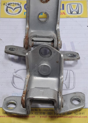 Mazda 3 Arka Kapı menteşesi
