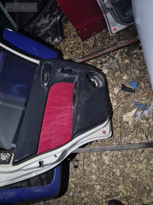 Alfa Romeo sol arka kapı döşemesi