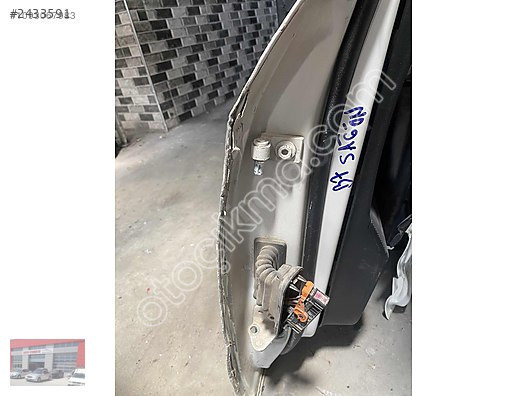 Volkswagen Passat B7 Sağ Ön Kapı - Orijinal Çıkma Parç