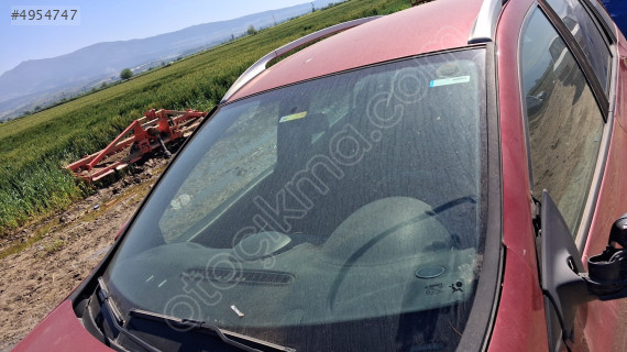 RENAULT CLİO 3 ÖN CAM ÇIKMA