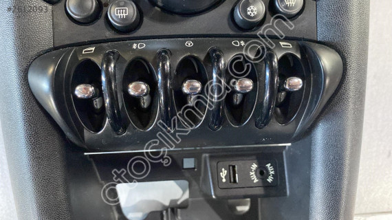MİNİ COOPER CLUBMAN CAM DÜĞMESİ