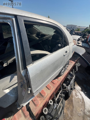 TOYOTA COROLLA TERRA SOL ARKA KAPI